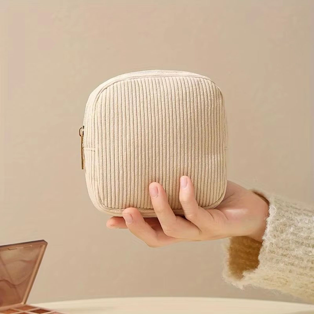 حقيبة كبيرة السعة لحفظ الفوط ا - مراجعة Cosmetic Bags وسعره