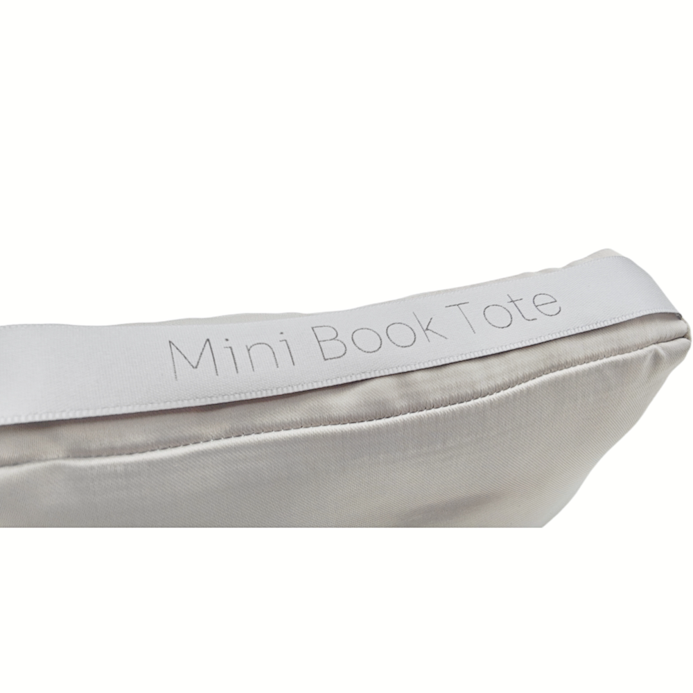 يناسب حقيبة CD Booktote، وسادة - مراجعة Handbags وسعره